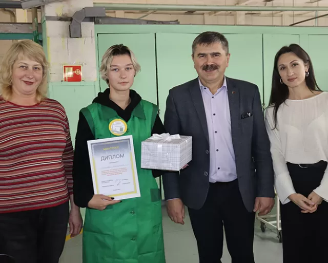 Конкурс профессионального мастерства среди  молодых рабочих швейной фабрики 